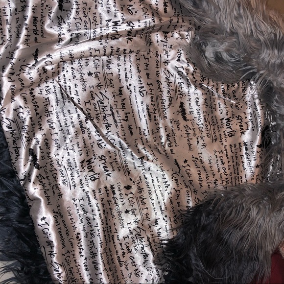 ❄️LYRIC CULTURE 3 SHADES OF GRAY FAUX FUR VEST❄️ - Picture 6 of 8